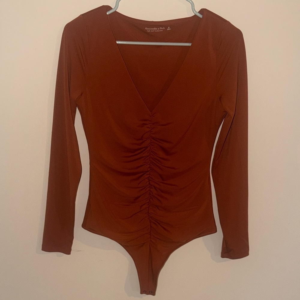 Abercrombie & Fitch Deep V-Neck Bodysuit in Rust - Picture 2 of 7